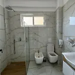 Star & Restaurant شقة *