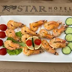 Star & Restaurant شقة