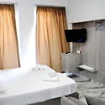 Star & Restaurant غوليم