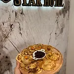 Star & Restaurant شقة