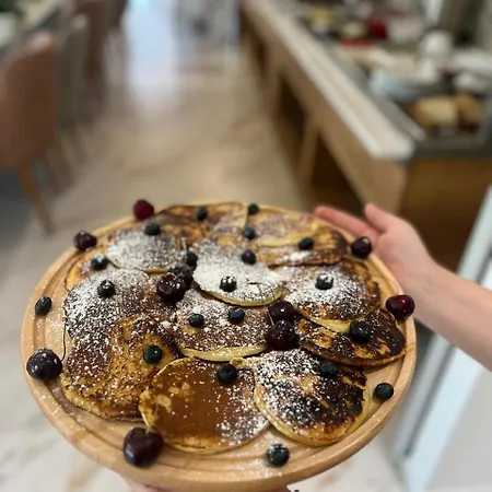 Lejlighed Star & Restaurant Golem (Tirana)