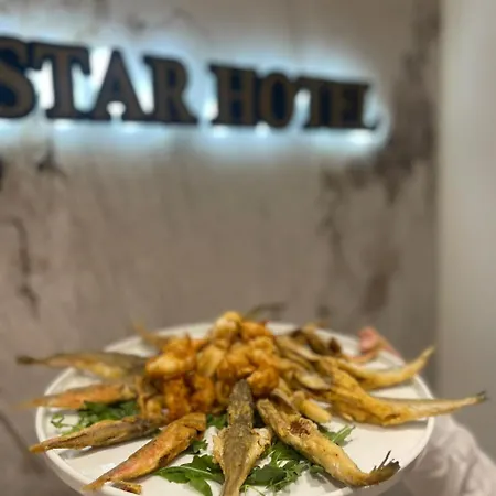 Star & Restaurant Golem