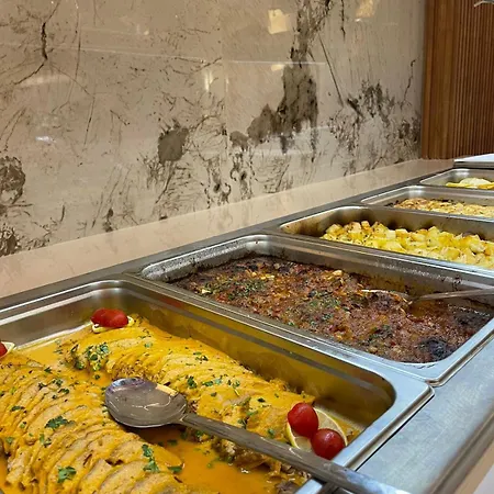 Star & Restaurant Apartman *
