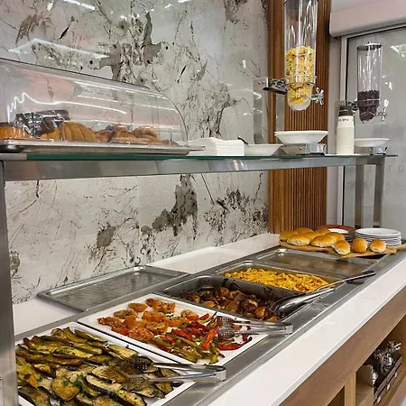 Star & Restaurant *