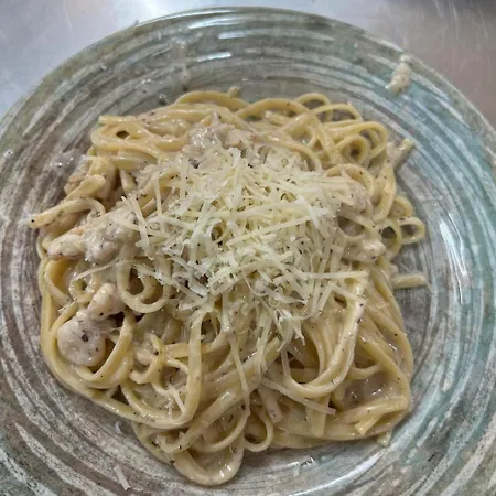 Star & Restaurant * Golem