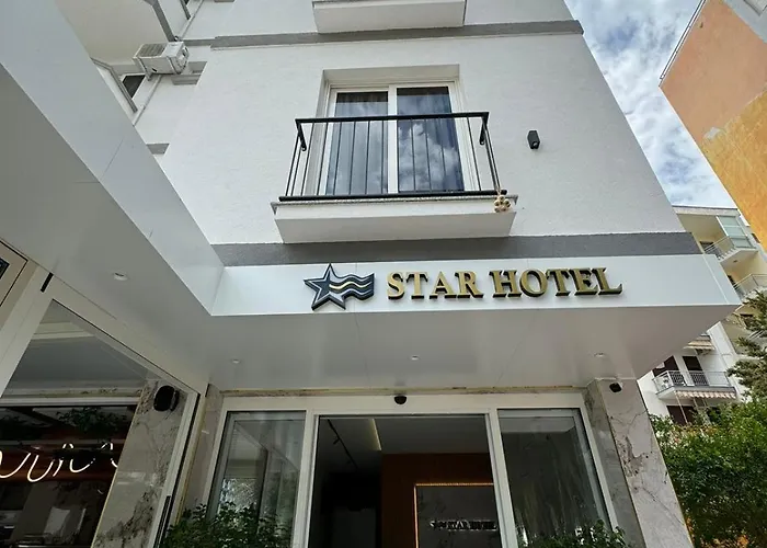Star & Restaurant Lejlighed Golem (Tirana)