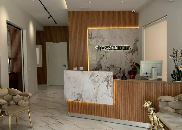 Star & Restaurant * גולם