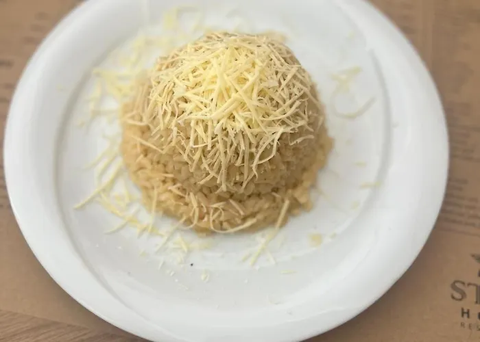 דירה Star & Restaurant