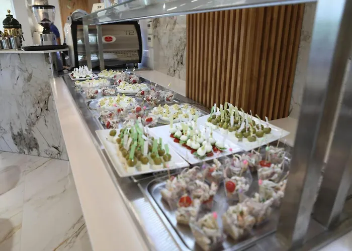 Star & Restaurant דירה *