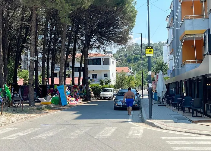 Lejlighed Star & Restaurant Golem (Tirana)