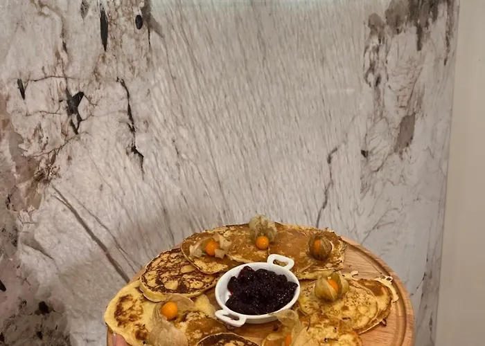 Star & Restaurant דירה