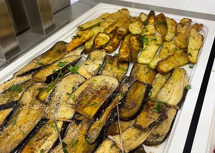 Star & Restaurant גולם