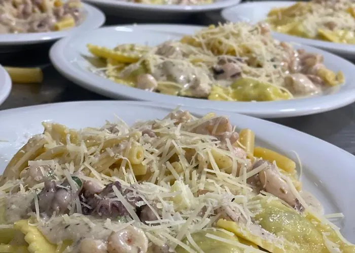 Star & Restaurant Lejlighed Golem (Tirana)