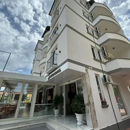 Star & Restaurant Apartamento Golem (Tirana)