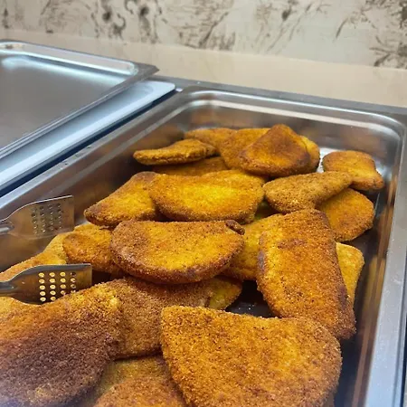 דירה Star & Restaurant