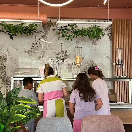 Apartamento Star & Restaurant