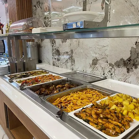 Star & Restaurant Apartment Golem (Tirana)