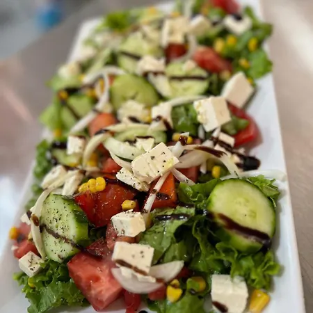 Star & Restaurant דירה *