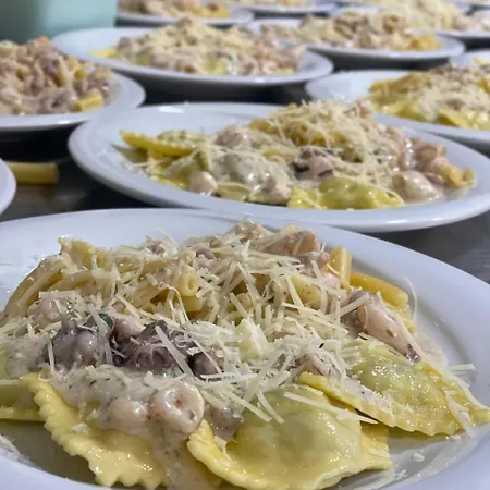 Star & Restaurant Apartment Golem (Tirana)