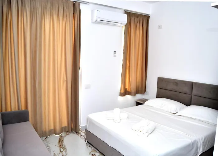 Daire Star & Restaurant